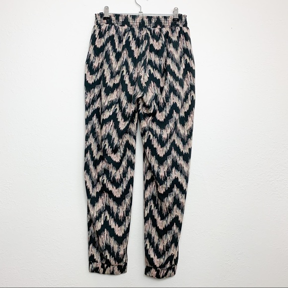 FINAL American Eagle Chevron Print Jogger Pants - Picture 3 of 4